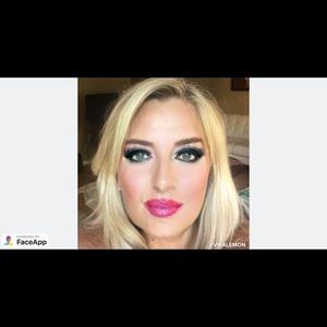 Meet your Posher, Amra